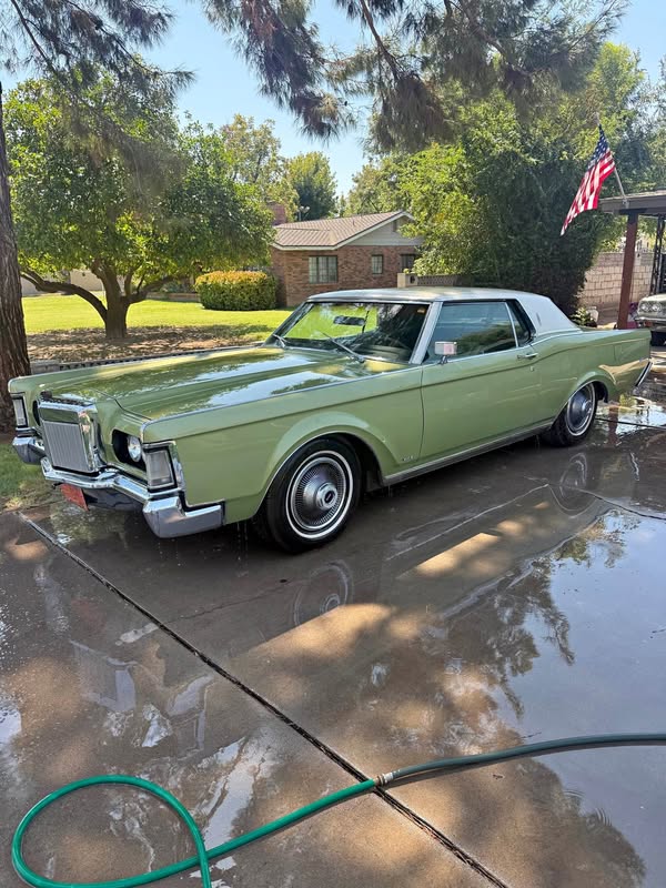 1969 Lincoln continental markiii