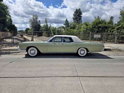 1969 Lincoln Continental - Executive Sedan 4D