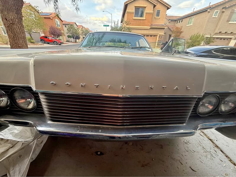 1966 Lincoln Continental - Sedan 4D