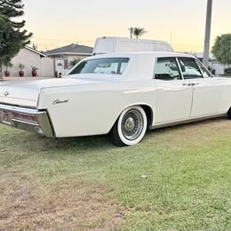 1966 Lincoln continental iconic suicide door