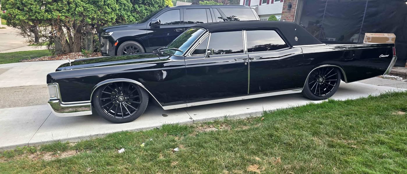 1968 Lincoln Continental - Select Sedan 4D