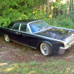 1961 Lincoln continental