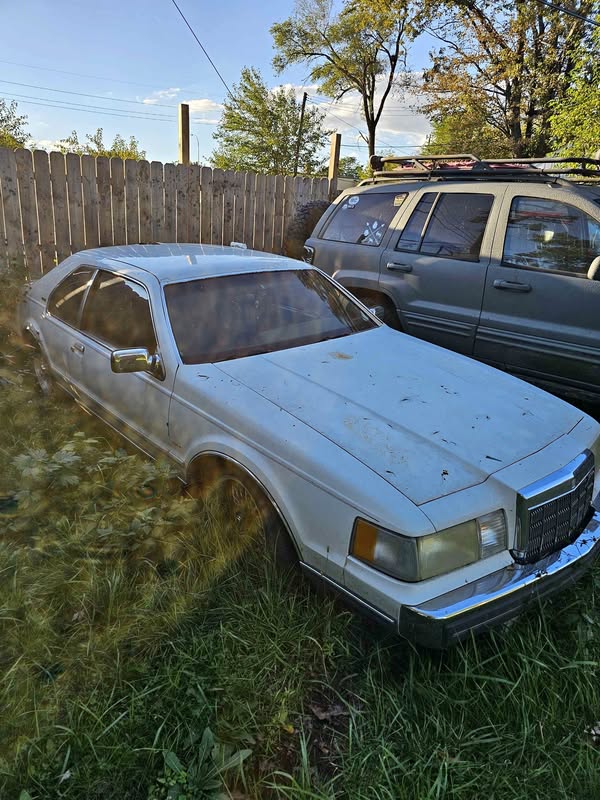 1990 Lincoln Mark VII - LSC Sedan 2D