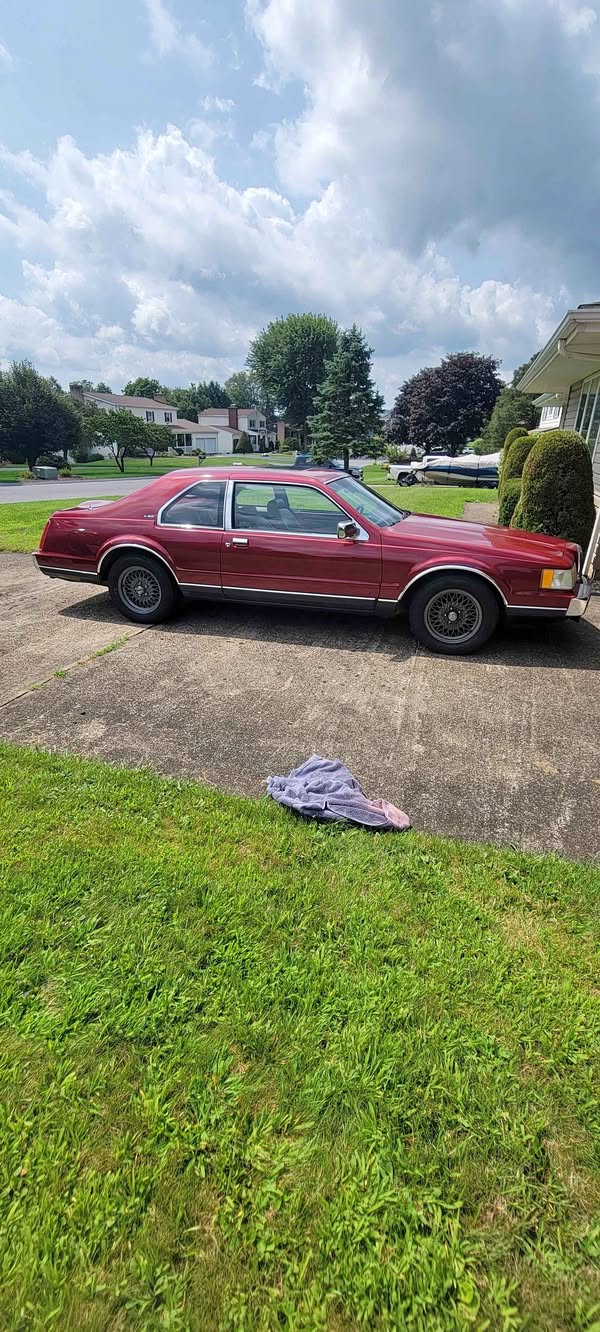 1990 Lincoln Mark VII - LSC Sedan 2D