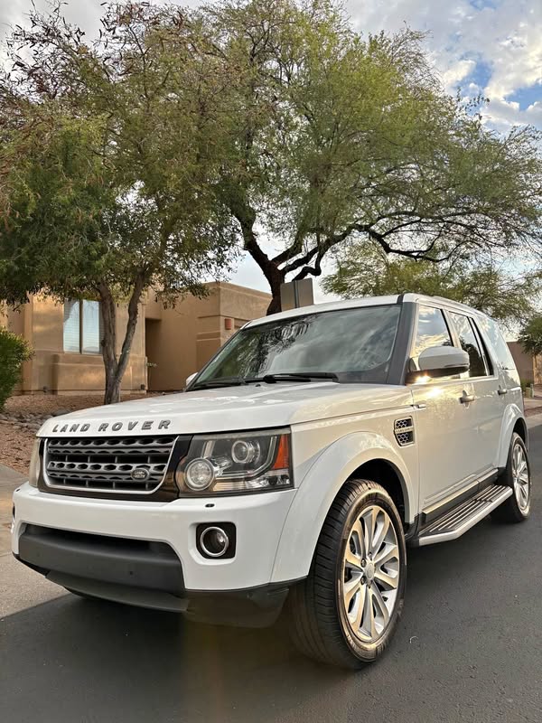 2015 Land Rover LR4 - HSE LUX Sport Utility 4D