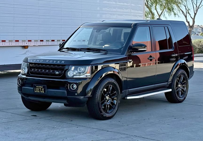 2016 Land Rover LR4 - LR4