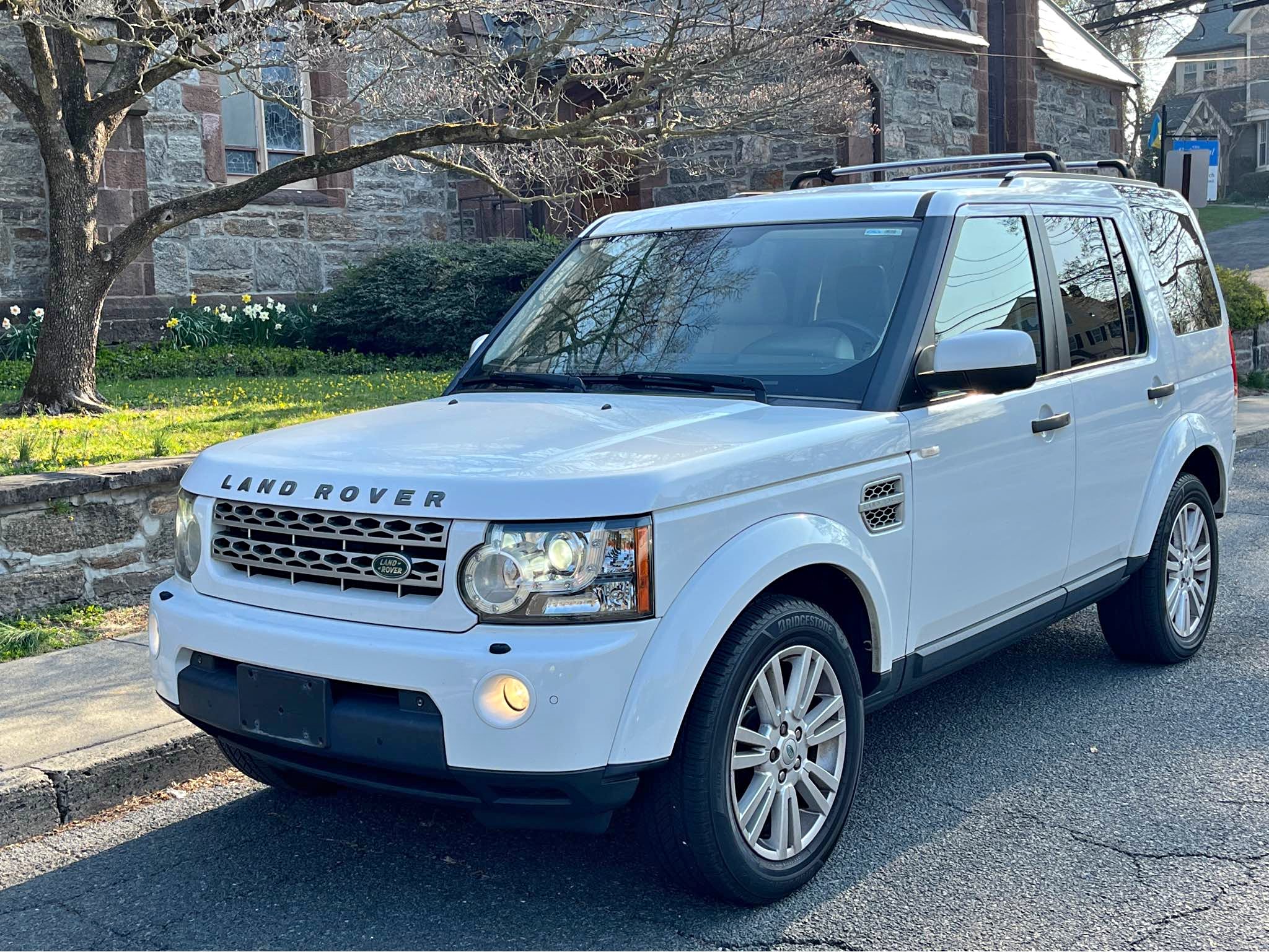 2011 Land Rover LR4 - HSE Sport Utility 4D