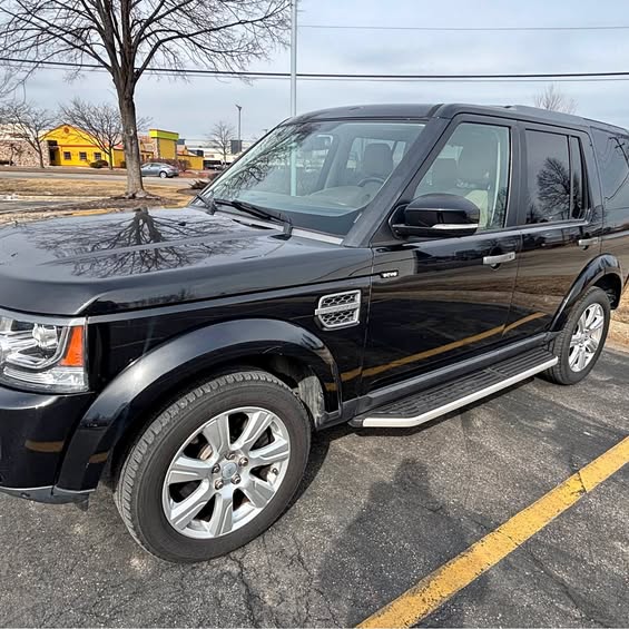 2016 Land Rover LR4 - HSE Sport Utility 4D