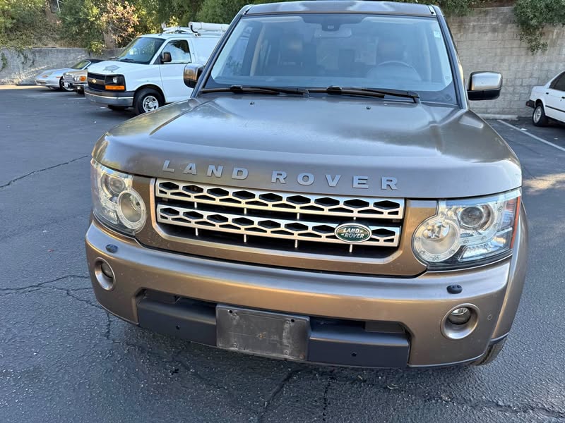 2011 Land Rover LR4 - HSE LUX Sport Utility 4D