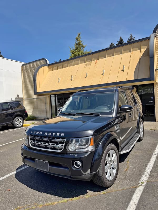 2015 Land Rover LR4 - HSE Sport Utility 4D