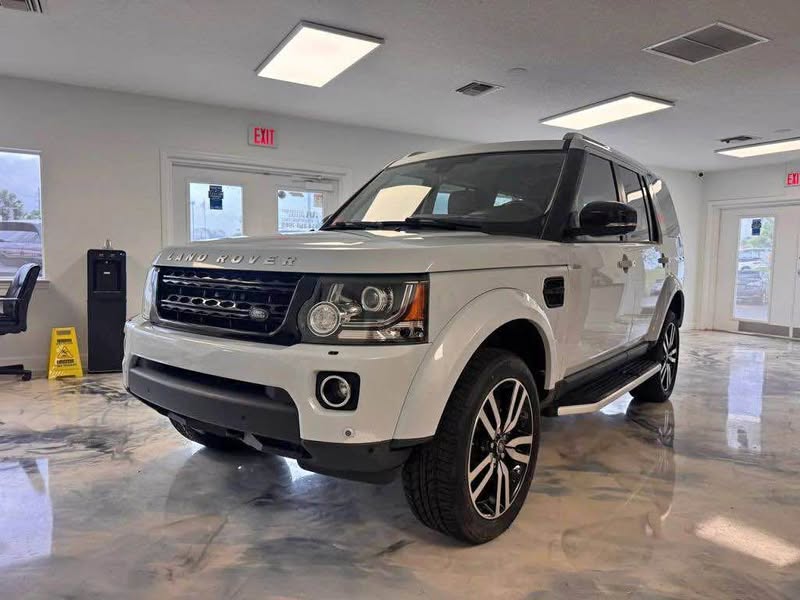 2016 Land Rover LR4 - LR4