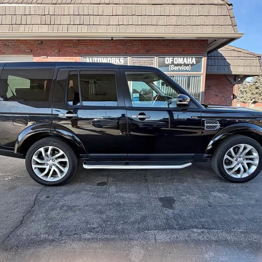 2016 Land Rover LR4 - HSE Sport Utility 4D