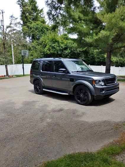 2016 Land Rover LR4 - LR4