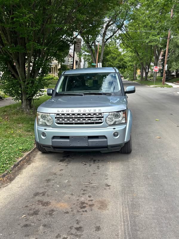 2011 Land Rover LR4 - HSE Silver Edition Sport Utility 4D