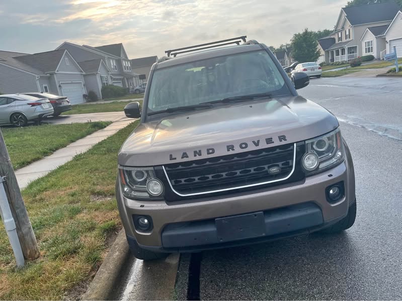 2016 Land Rover LR4 - LR4