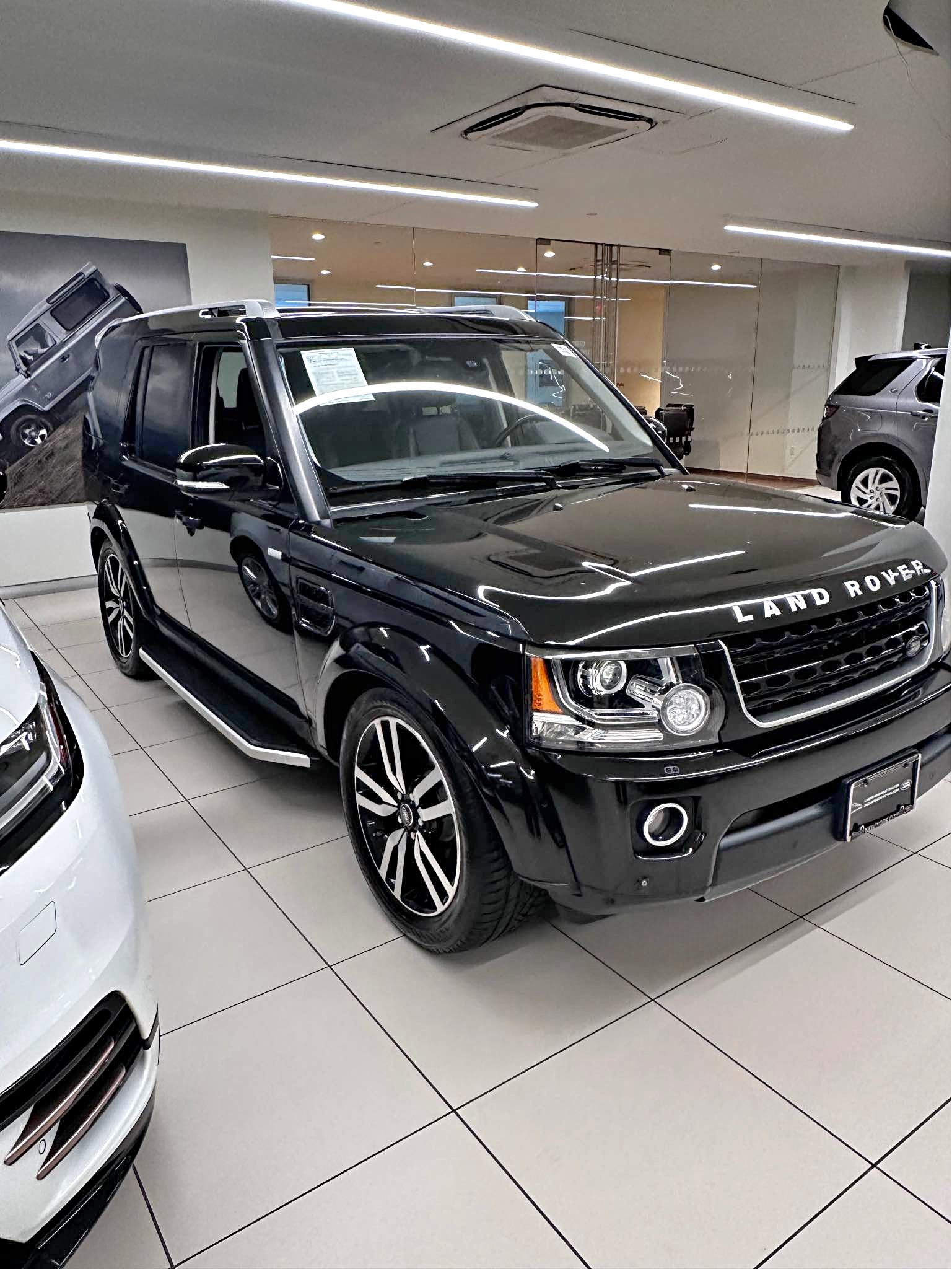 2016 Land Rover LR4 - Landmark Edition Sport Utility 4D