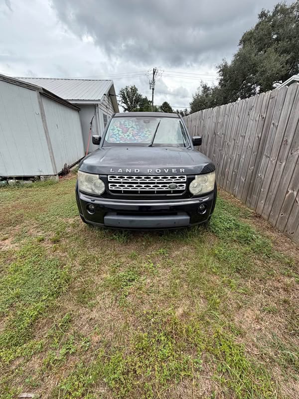 2013 Land Rover LR4 - HSE Silver Edition Sport Utility 4D