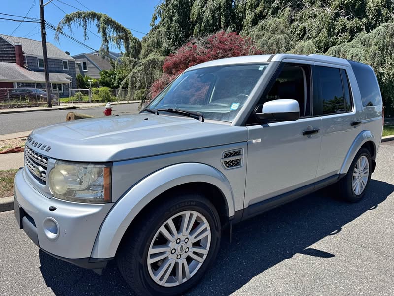 2010 Land Rover LR4 - Sport Utility 4D