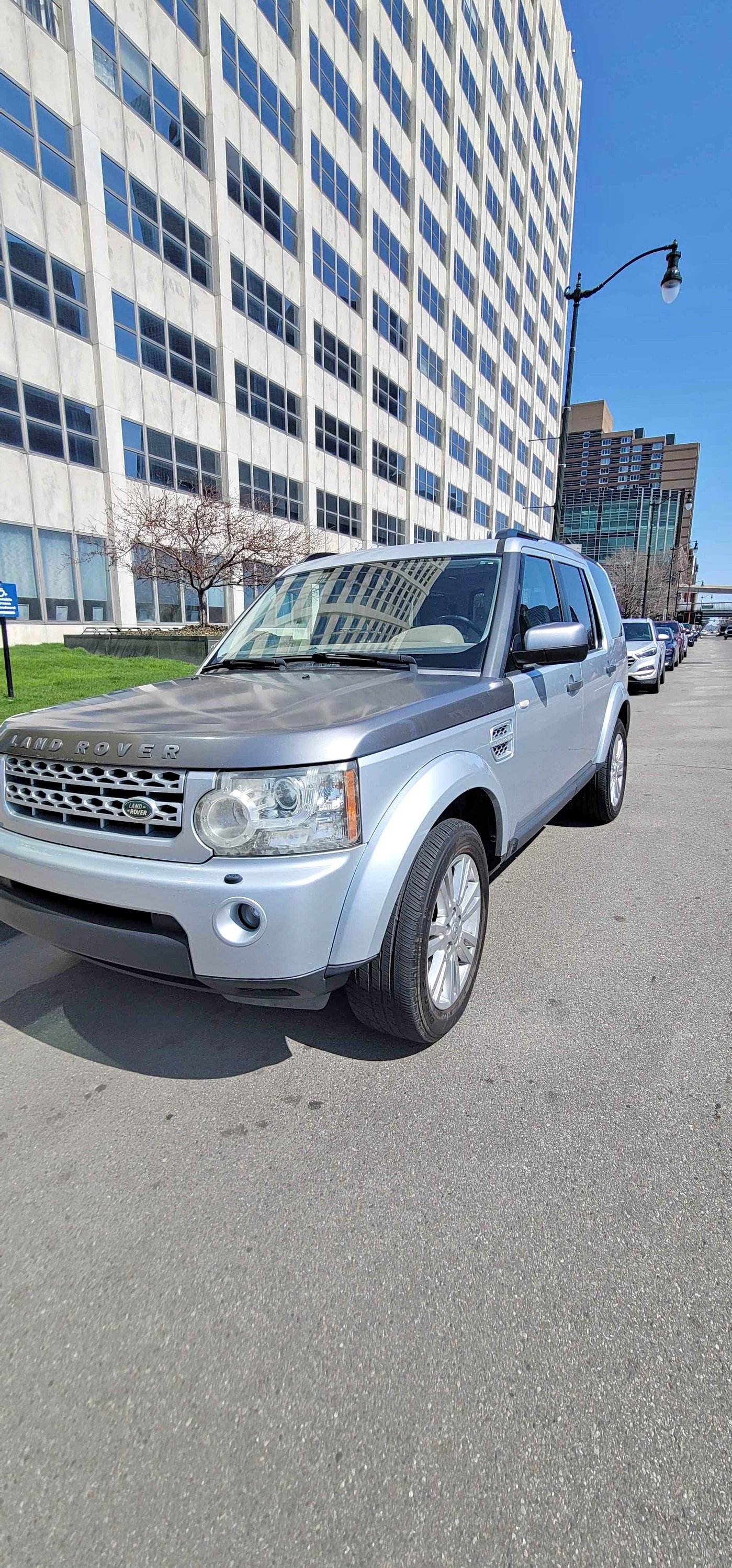 2012 Land Rover LR4 - HSE Silver Edition Sport Utility 4D