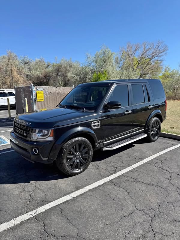 2016 Land Rover LR4 - Sport Utility 4D