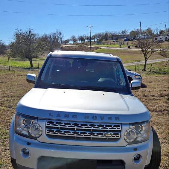 2011 Land Rover LR4 - HSE Silver Edition Sport Utility 4D