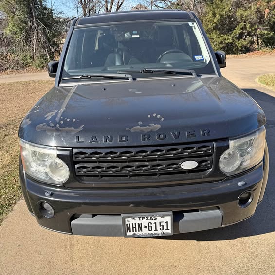 2011 Land Rover LR4 - HSE LUX Sport Utility 4D