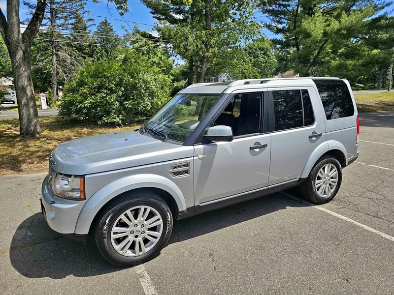 2011 Land Rover LR4 - HSE Sport Utility 4D