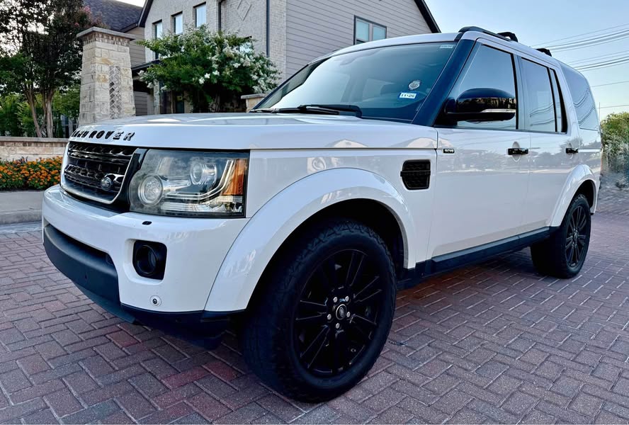 2015 Land Rover LR4 - Sport Utility 4D