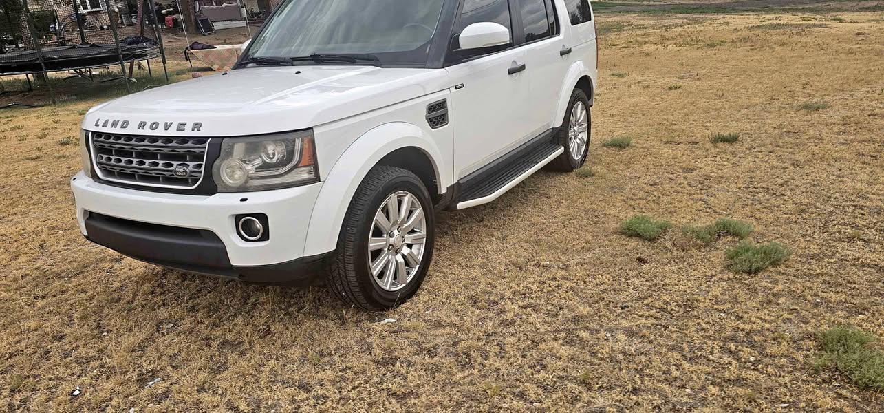 2015 Land Rover LR4 - HSE Sport Utility 4D