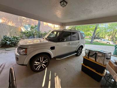 2016 Land Rover LR4 - Landmark Edition Sport Utility 4D