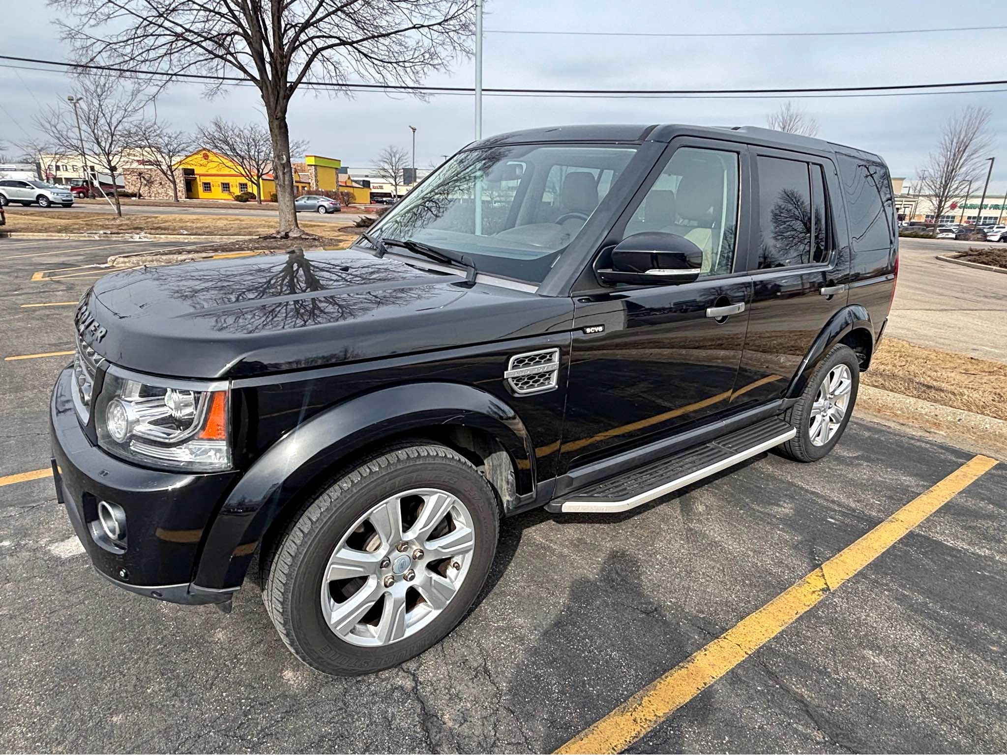 2016 Land Rover LR4 - LR4