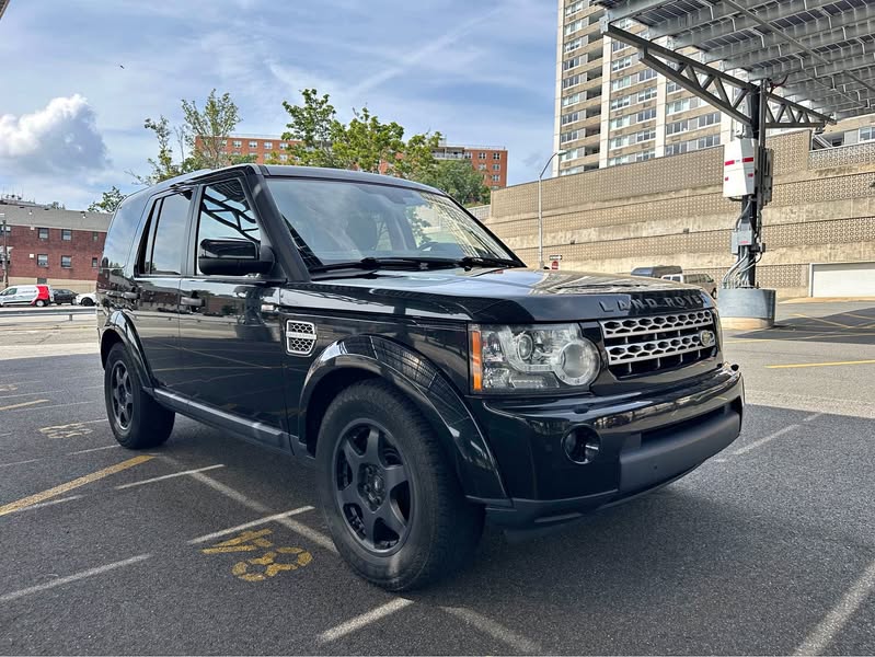 2010 Land Rover LR4 - HSE Sport Utility 4D
