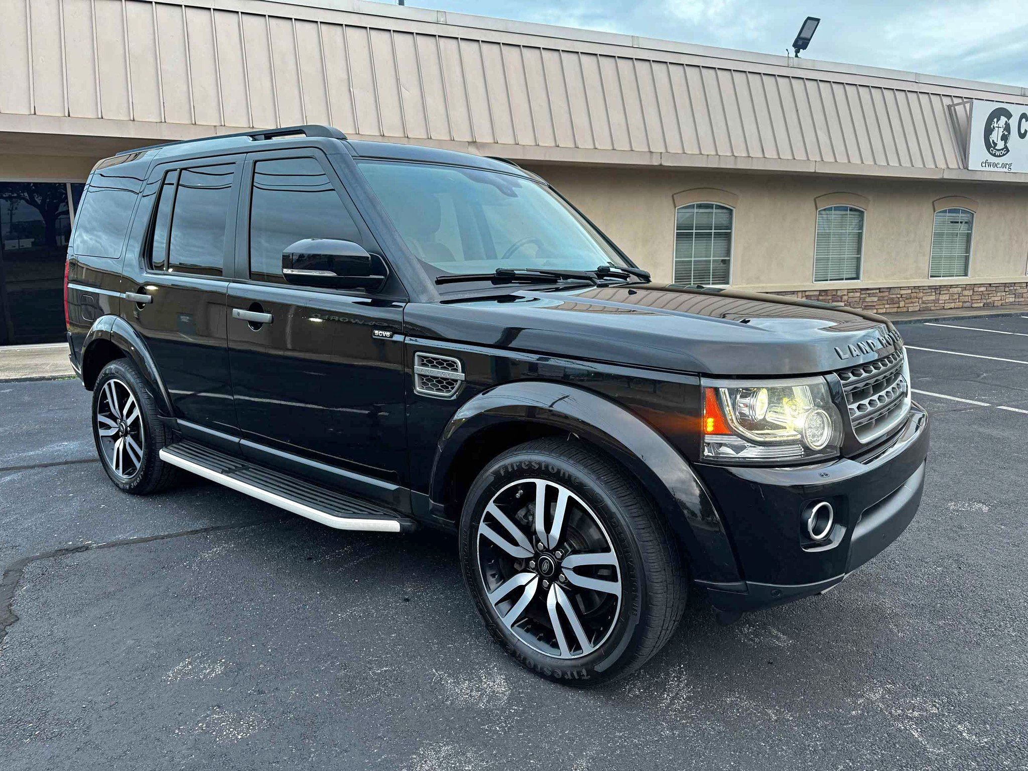 2016 Land Rover LR4 - LR4