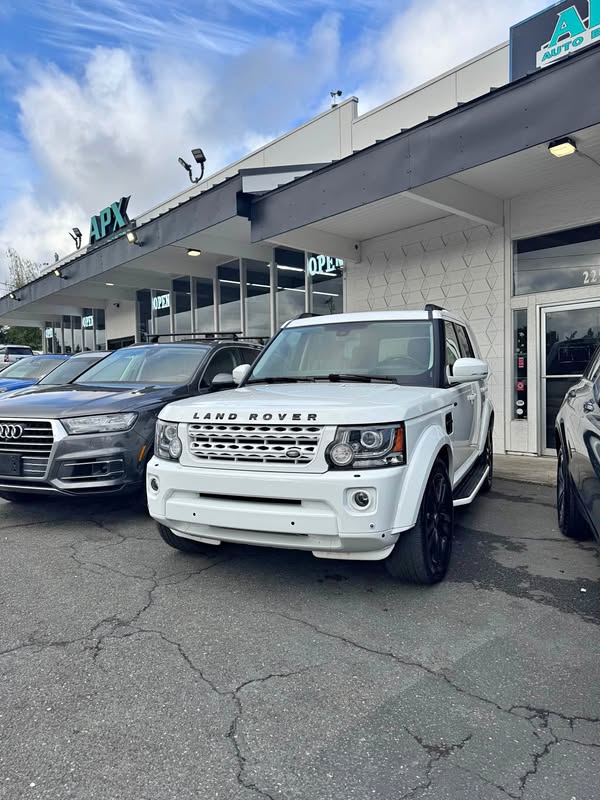 2016 Land Rover LR4 - HSE LUX SUV