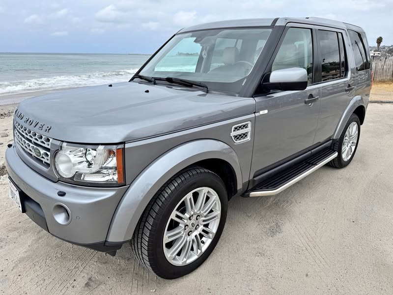 2013 Land Rover LR4 - HSE LUX Sport Utility 4D