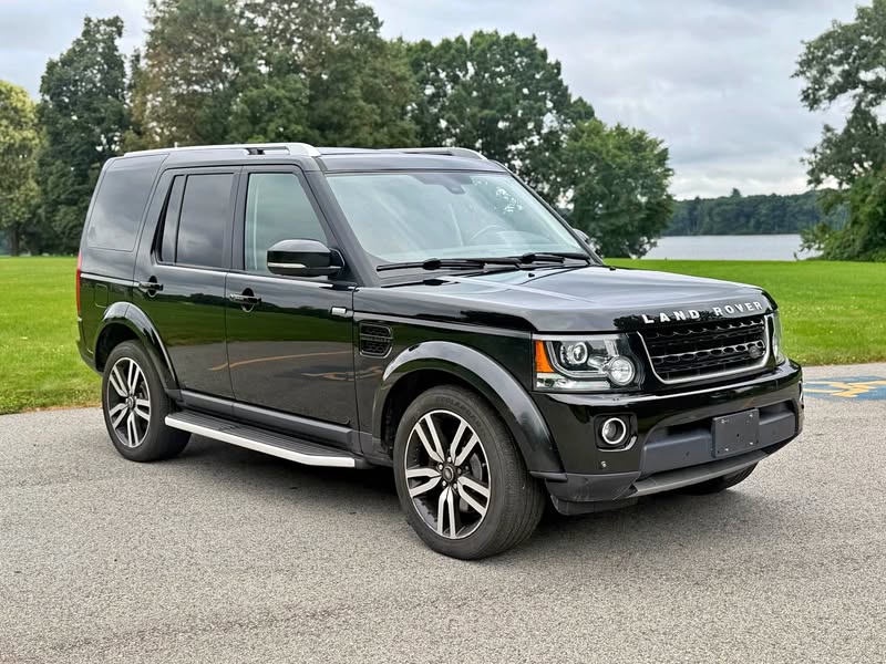 2016 Land Rover LR4 - Landmark Edition Sport Utility 4D