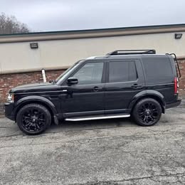 2016 Land Rover LR4 HSE LUX