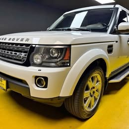 2016 Land Rover LR4 HSE Sport Utility 4D SUV 4DR