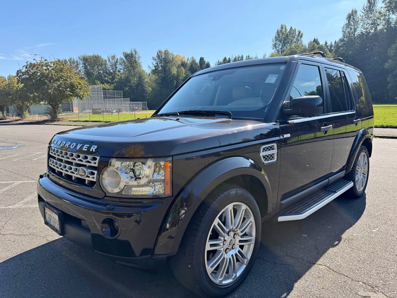 2012 Land Rover LR4 - HSE LUX Sport Utility 4D