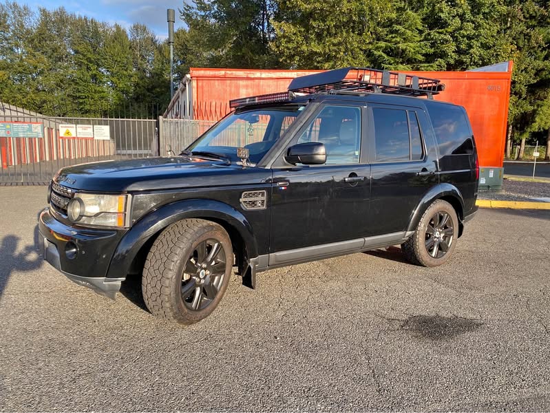 2013 Land Rover LR4 - HSE LUX Sport Utility 4D