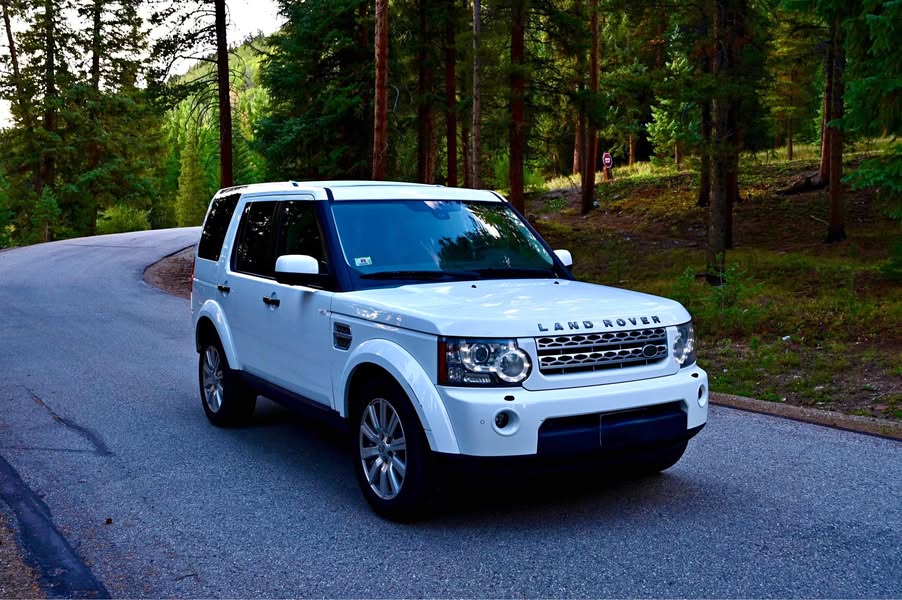 2012 Land Rover LR4 - HSE Silver Edition Sport Utility 4D