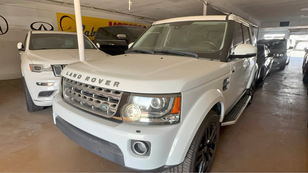 2014 Land Rover LR4 - HSE Sport Utility 4D