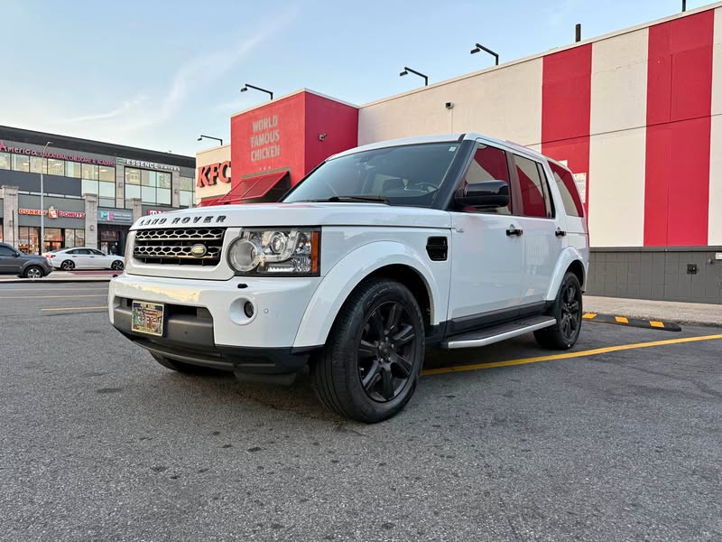 2013 Land Rover LR4 - HSE LUX Sport Utility 4D