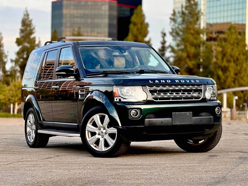 2015 Land Rover LR4 - HSE LUX Sport Utility 4D