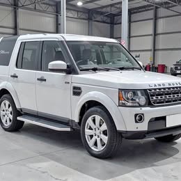 2016 Land Rover LR4   79568 Miles