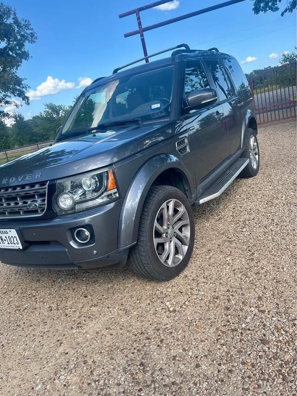 2016 Land Rover LR4 - Sport Utility 4D
