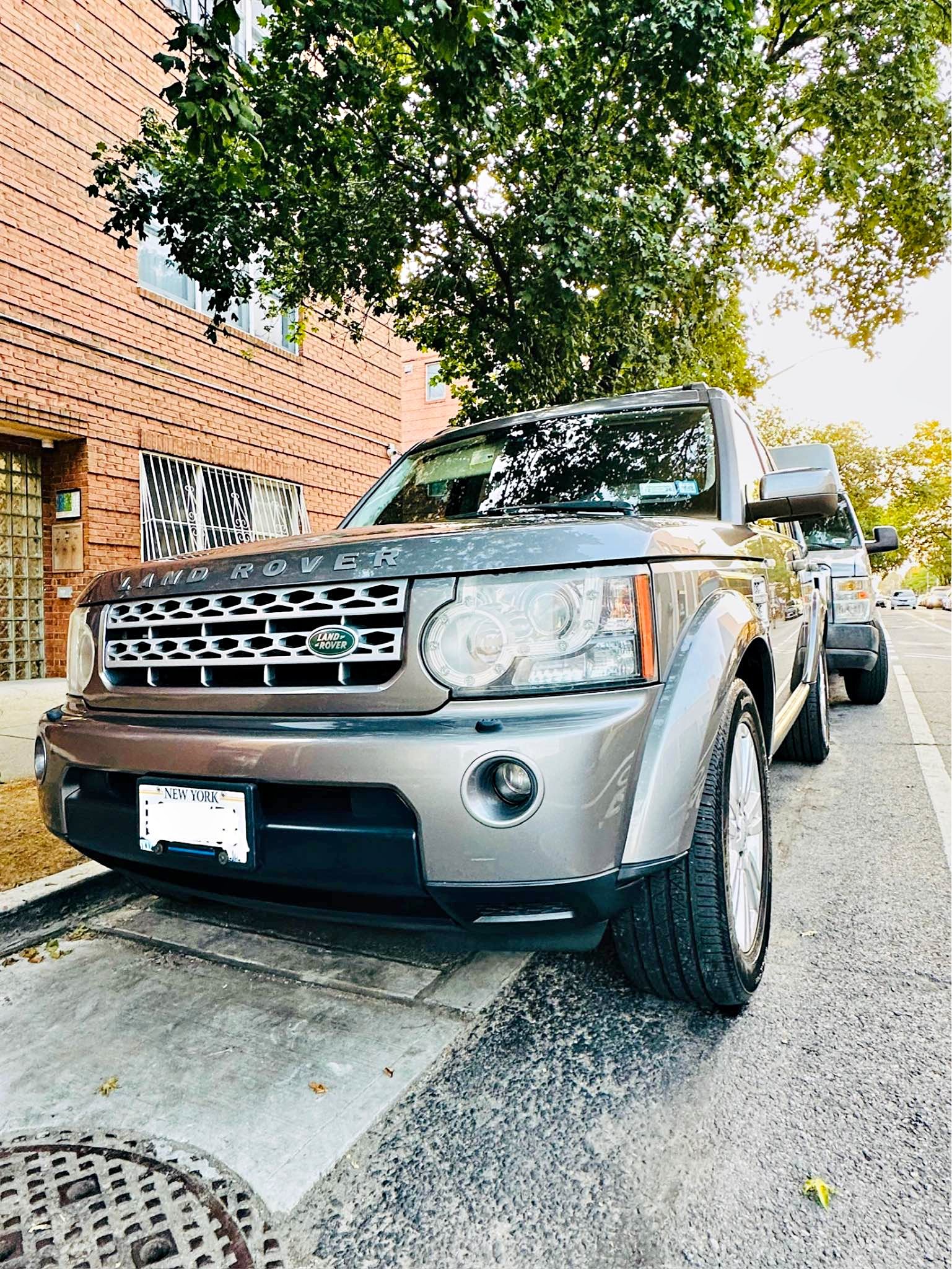 2011 Land Rover LR4 - Sport Utility 4D