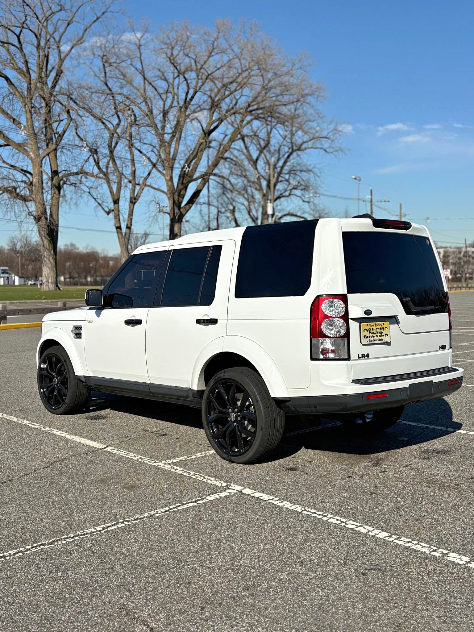 2013 Land Rover LR4 - HSE LUX Sport Utility 4D