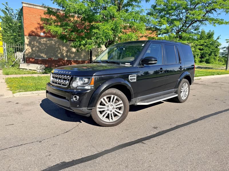 2015 Land Rover LR4 - Landmark Edition Sport Utility 4D