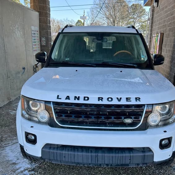 2015 Land Rover LR4 - HSE LUX Sport Utility 4D
